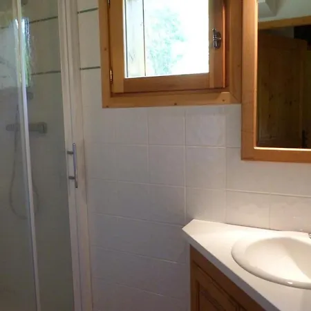 Spacieux, 8 Personnes, 3 Chambres, 1 Mezzanine - Isaline11 *